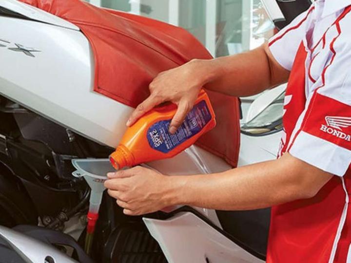 Oli Motor Cepat Habis Atau Berkurang? Waspadai 4 Masalah Ini