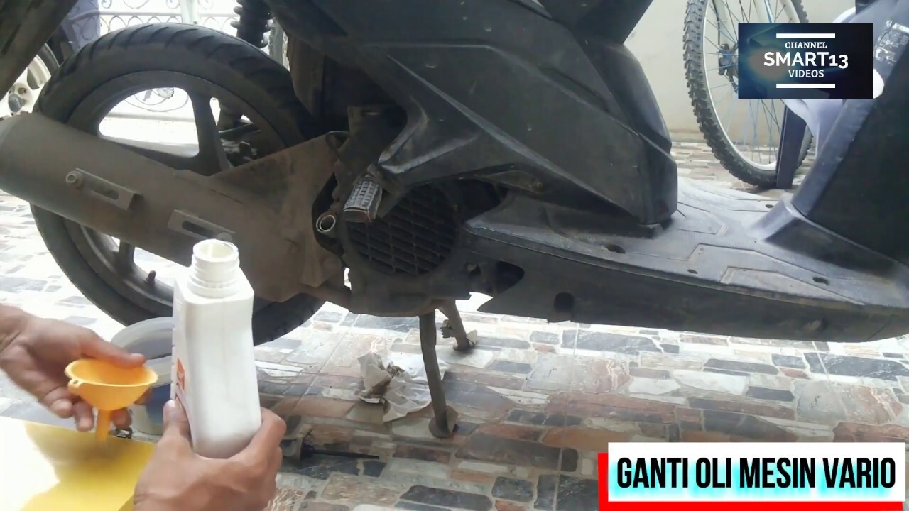CARA GANTI OLI GARDAN MOTOR MATIC HONDA BEAT - YouTube CARA GANTI OLI GARDAN MOTOR MATIC HONDA BEAT - YouTube